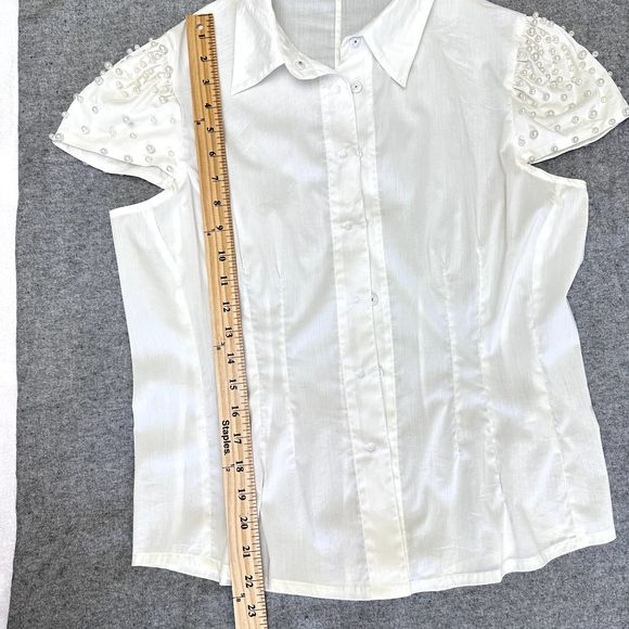 Zucchero Womens Shirt SZ 38/M White Pearls Embellished Cap Sleeves Snap Buttons - Picture 11 of 13